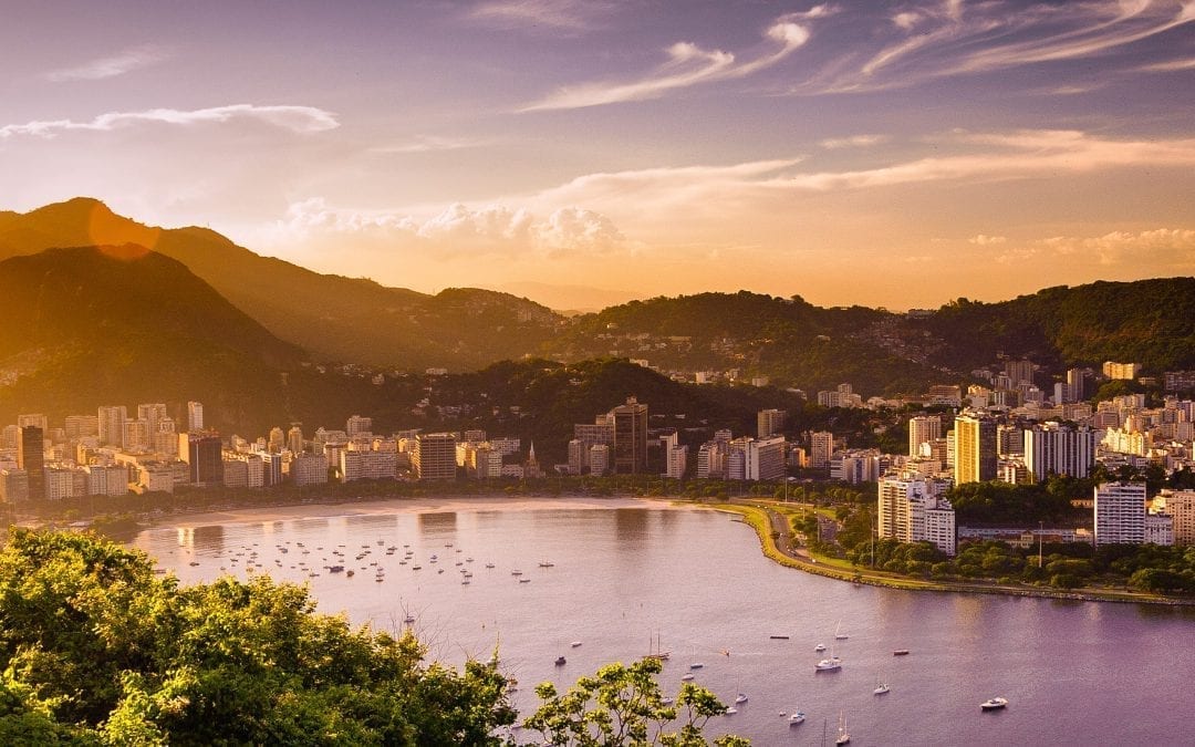 FIWARE and We4City Platform: Promoting Urban Intelligence on Top of Smart Data Lakes in Brazil